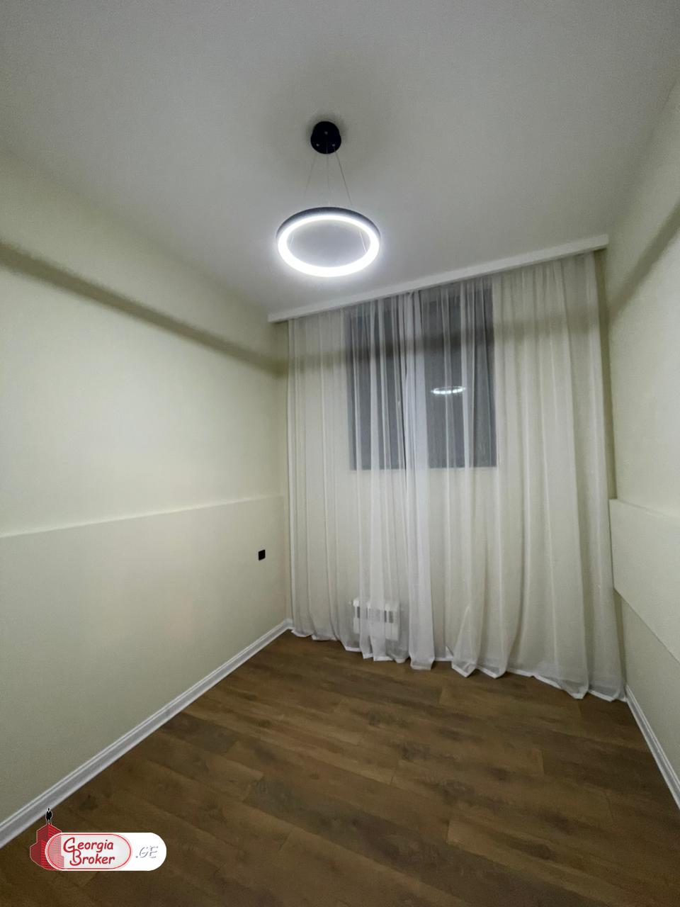 იყიდება ახალი გარემონტებული 3 ოთახიანი ბინა